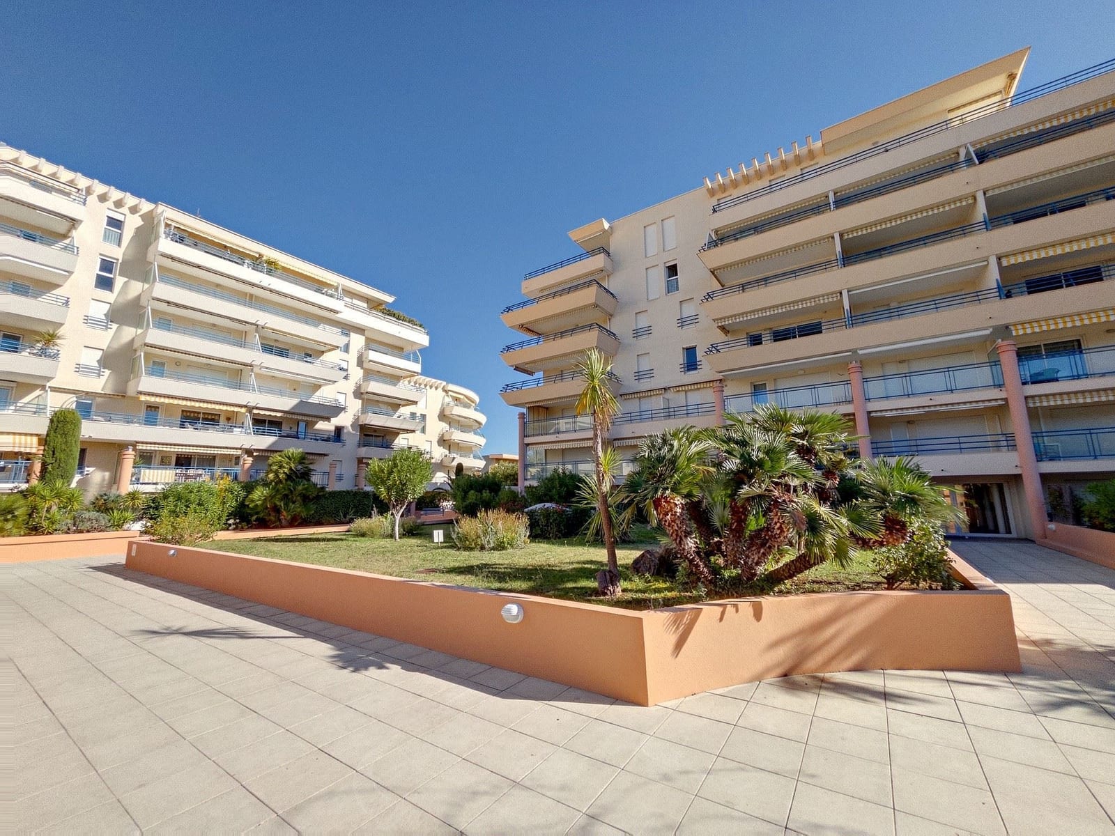 Appartement 2 pièces 33 m² – au calme