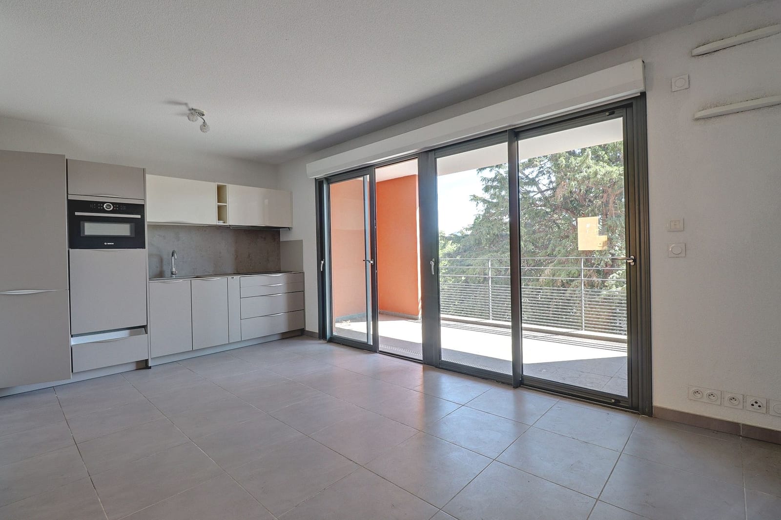 Appartement 3 pièces 56 m² – terrasse