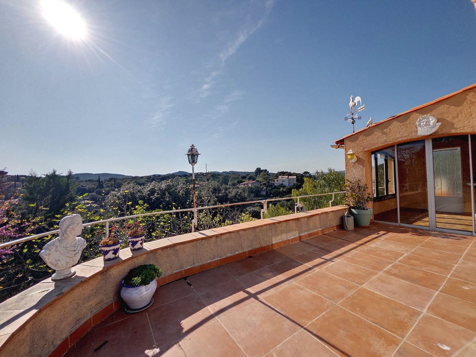 Maison 8 pièces 218 m² – au calme